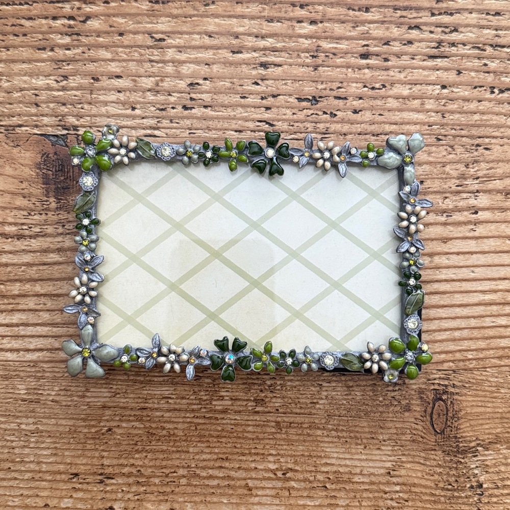 VTG | Small Photo Frame - Picture 10 of 10